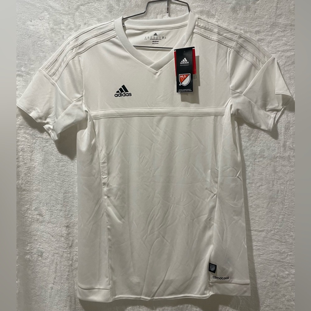 Adidas  women’s shirt size S (X5)